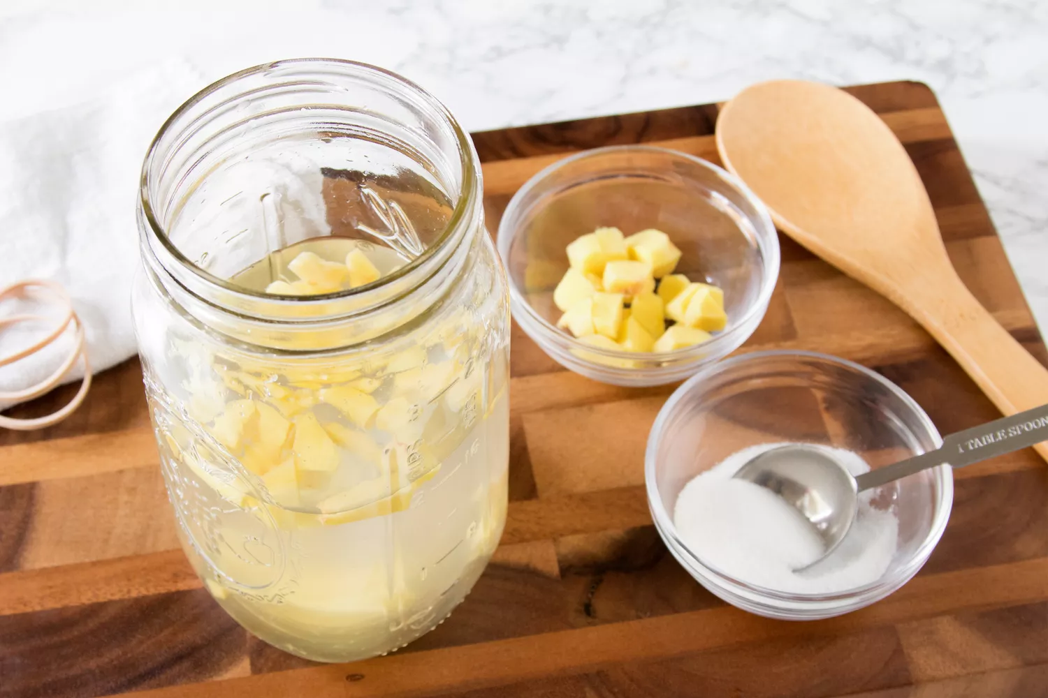 Alimentation quotidienne d'un Ginger Bug pour soda fait maison