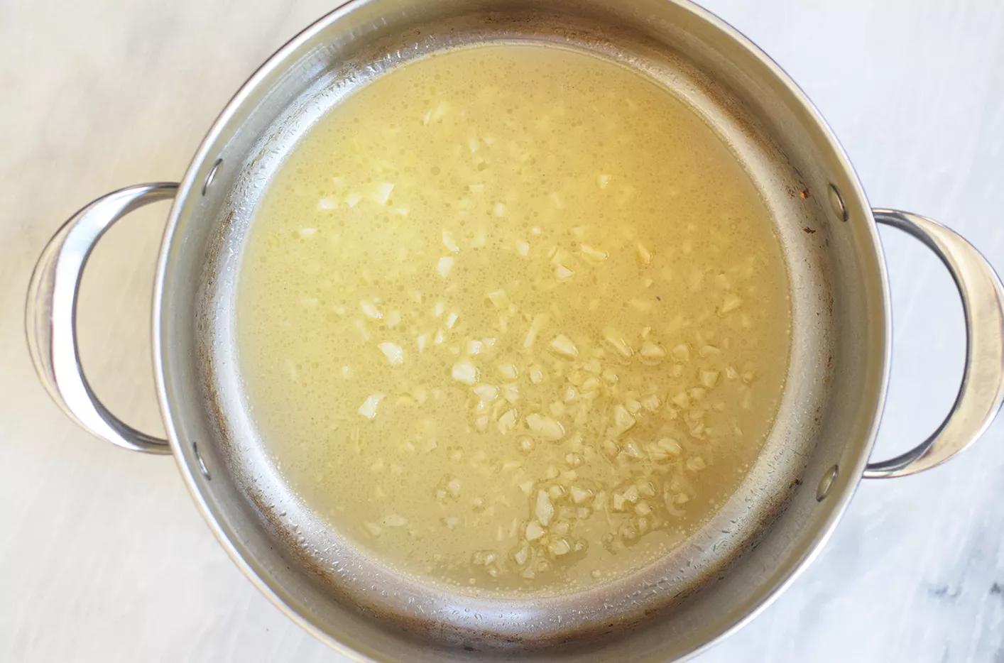 Ajouter du vin blanc