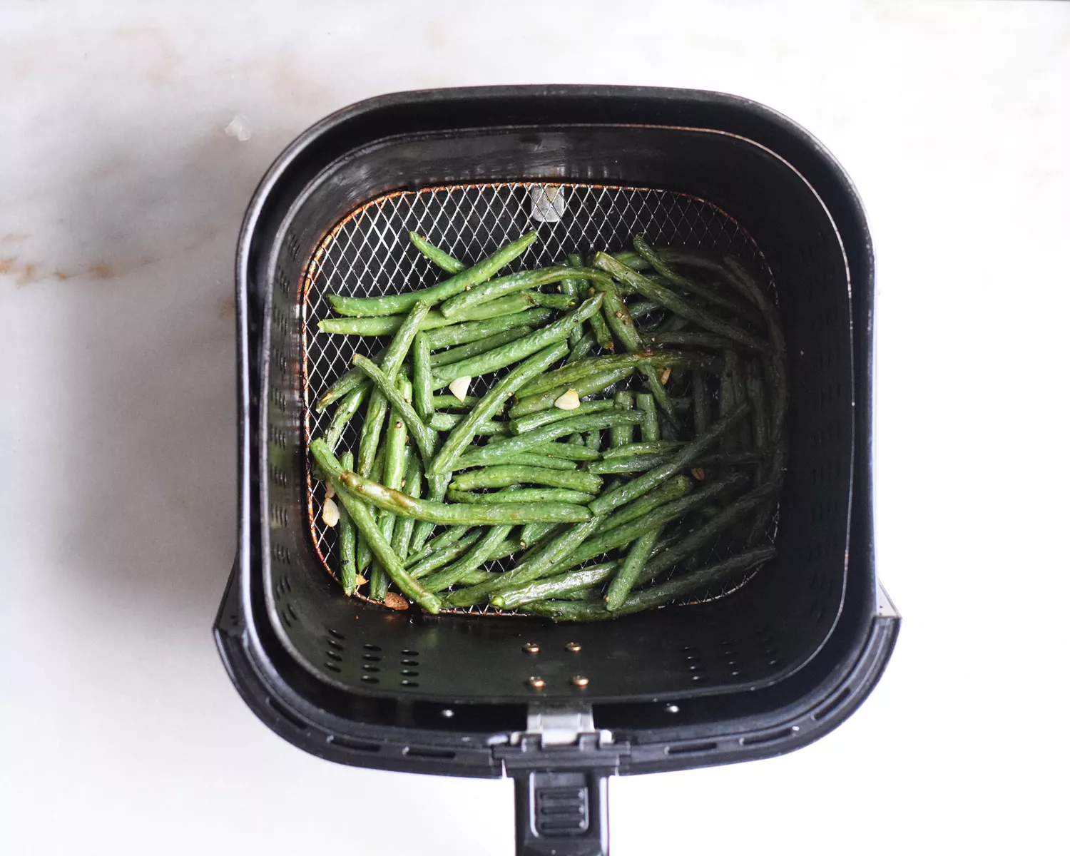 haricots verts à la friteuse à air