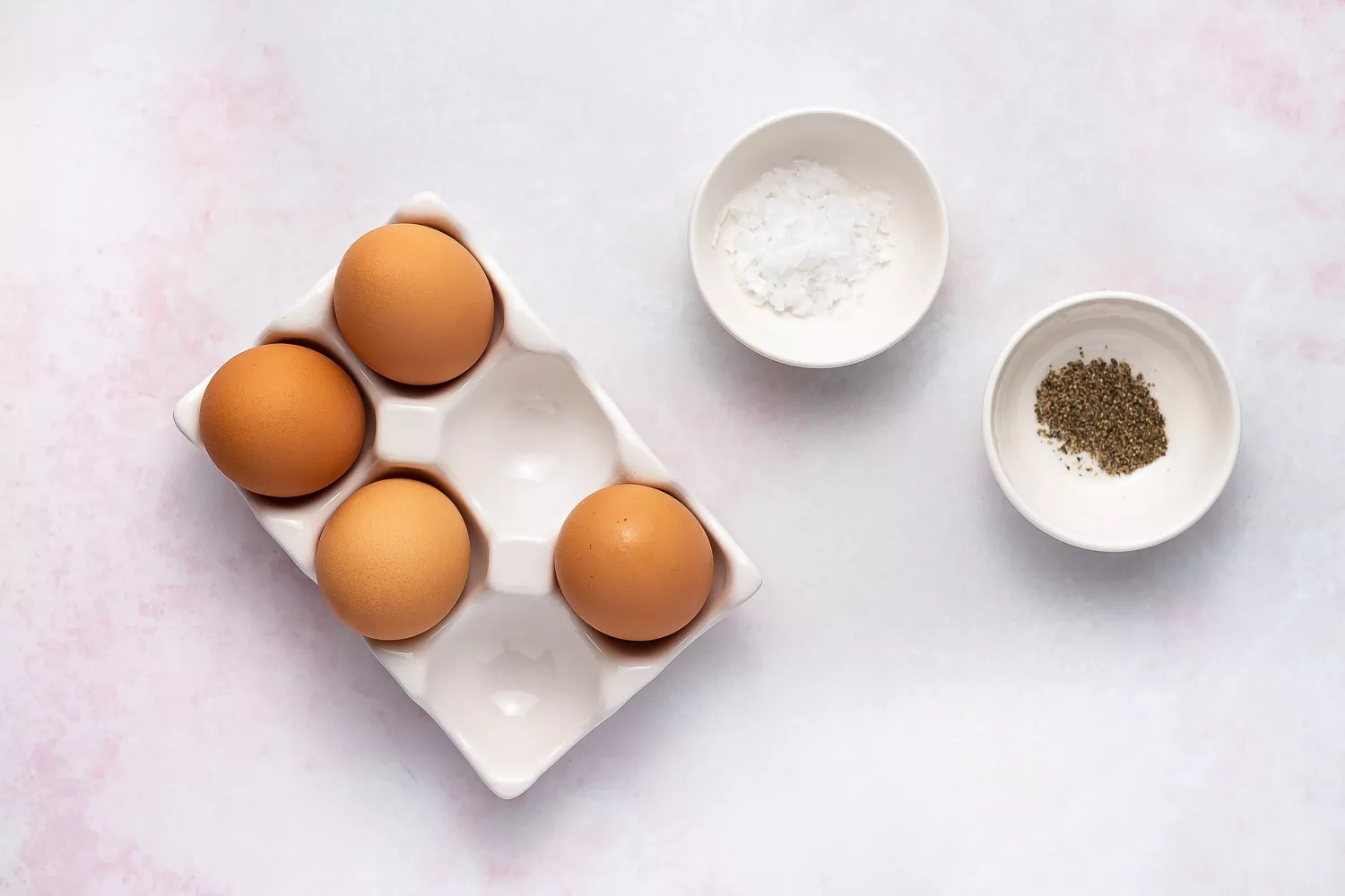 Ingrédients pour les œufs durs à la friteuse à air