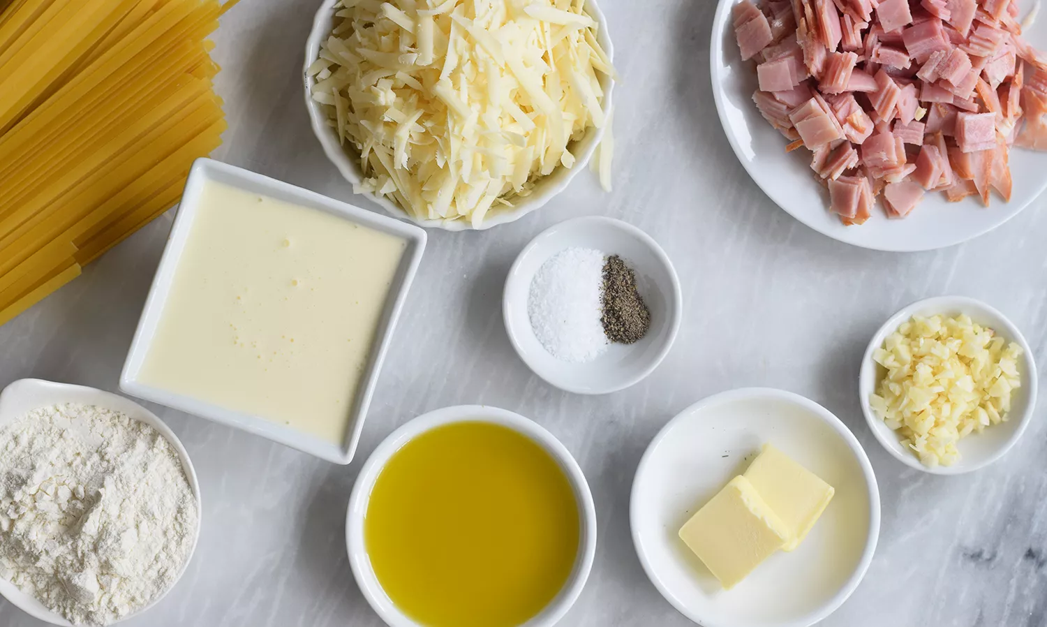 Ingrédients pour la sauce de poulet cordon bleu