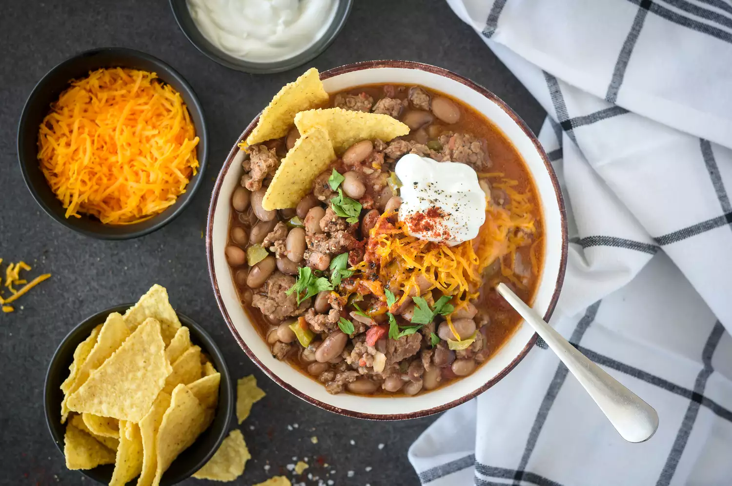 Ajouter des garnitures au chili