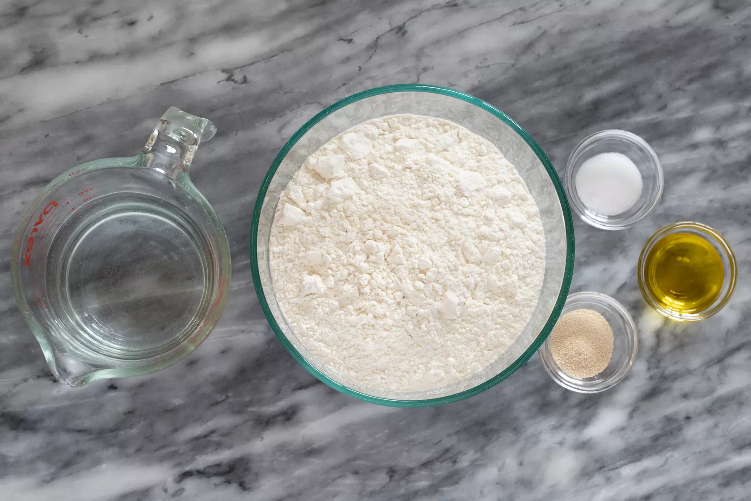 Ingrédients pour du pain sans pétrissage dans un Instant Pot