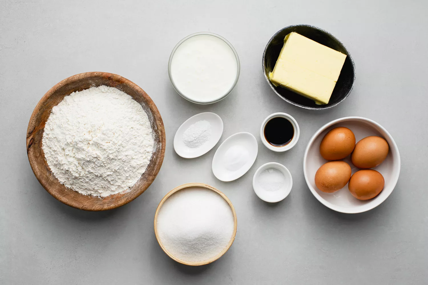 Ingrédients du gâteau au beurre du Kentucky rassemblés