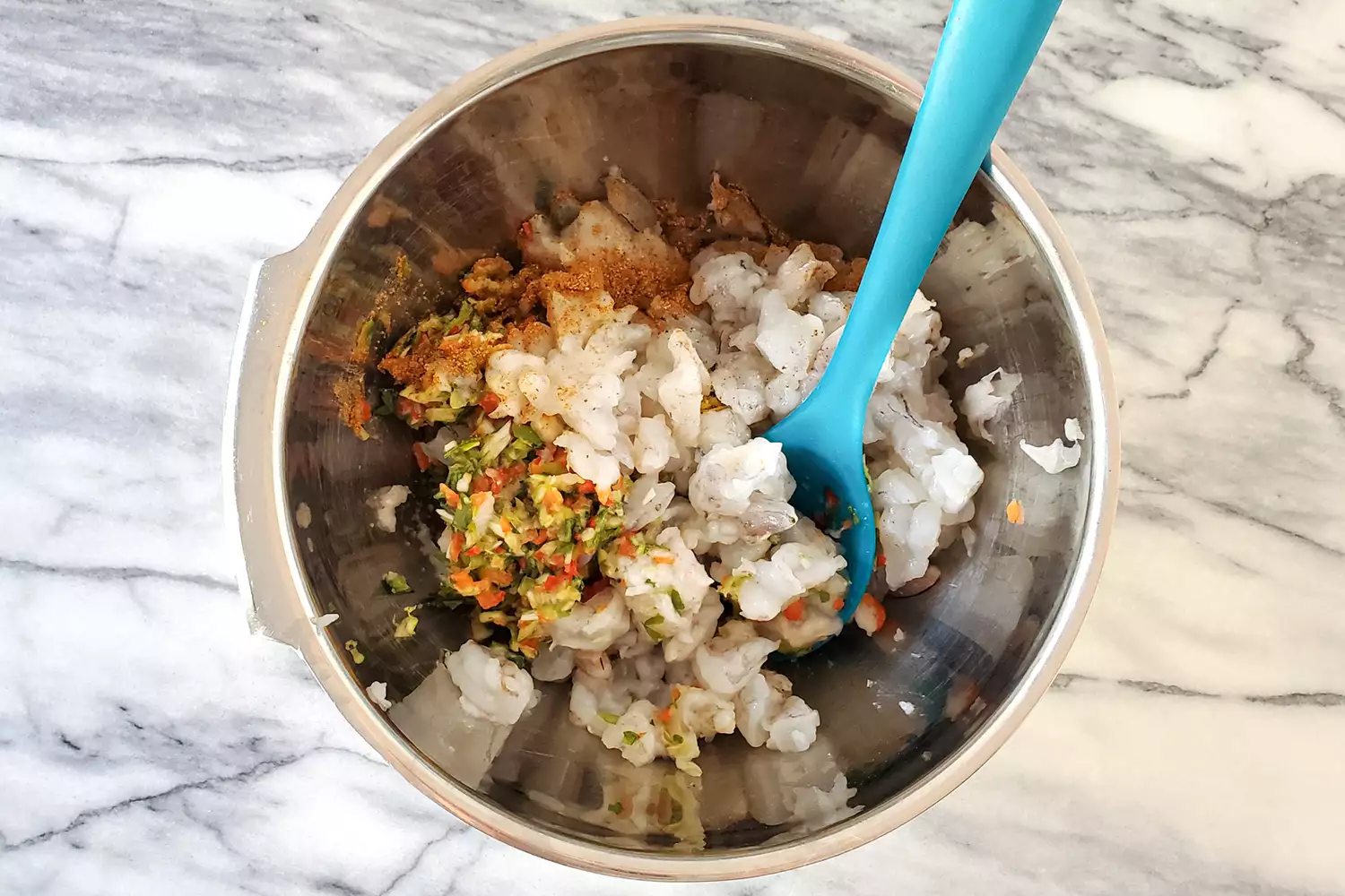 Mélange pour les galettes de crevettes.